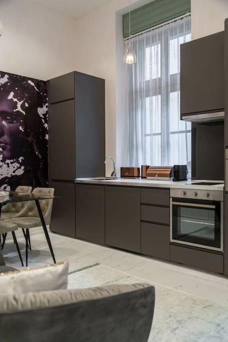 Premium Apartment By Hi5-King Street'S Luxury 布达佩斯 外观 照片